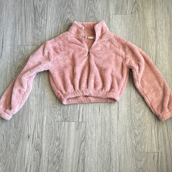 NWOT SO Light Pink Faux Fur‎ Soft Quarter Zip Sweatshirt Size XS - Picture 1 of 8